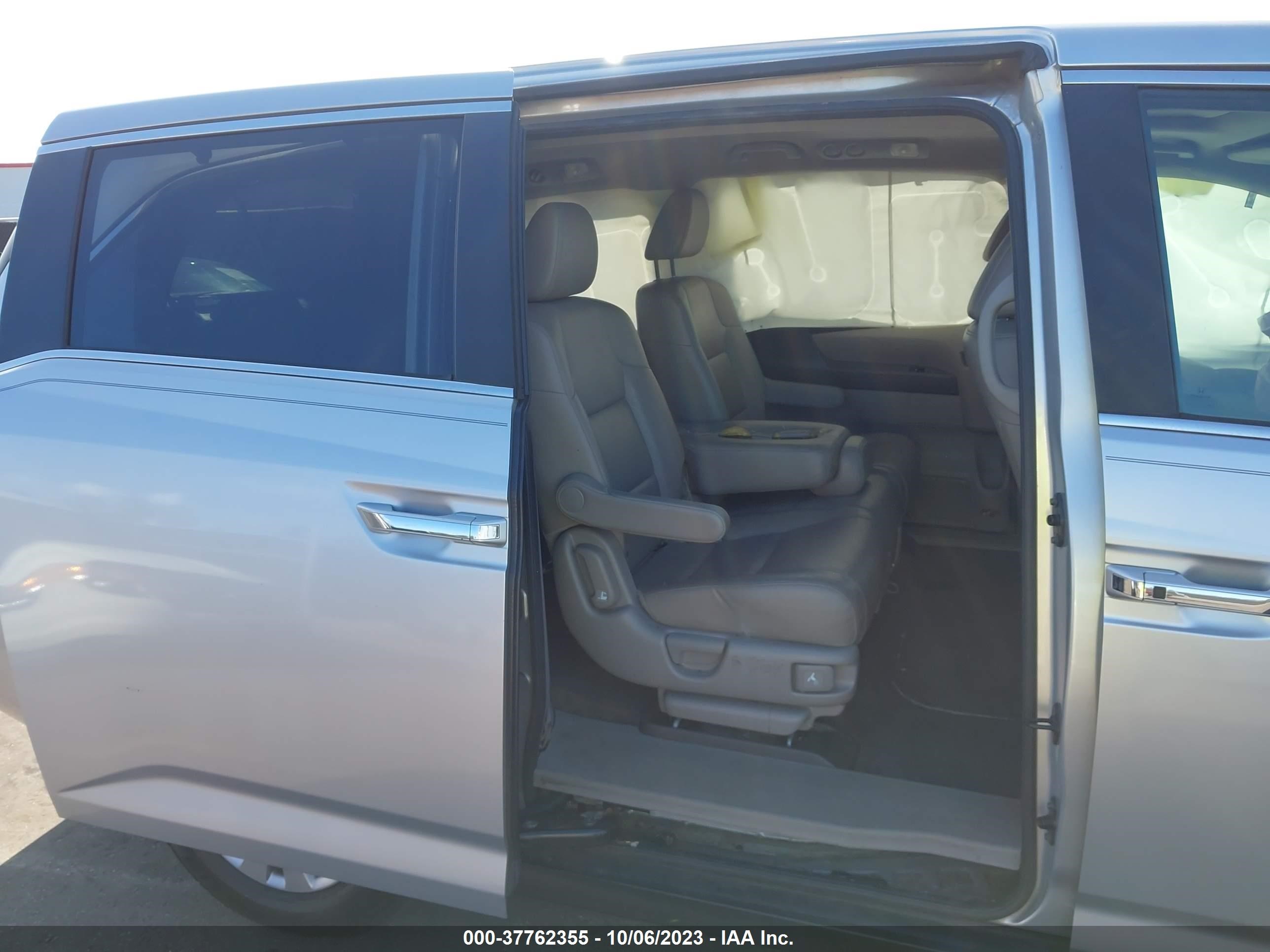 Photo 7 VIN: 5FNRL5H64EB075202 - HONDA ODYSSEY 