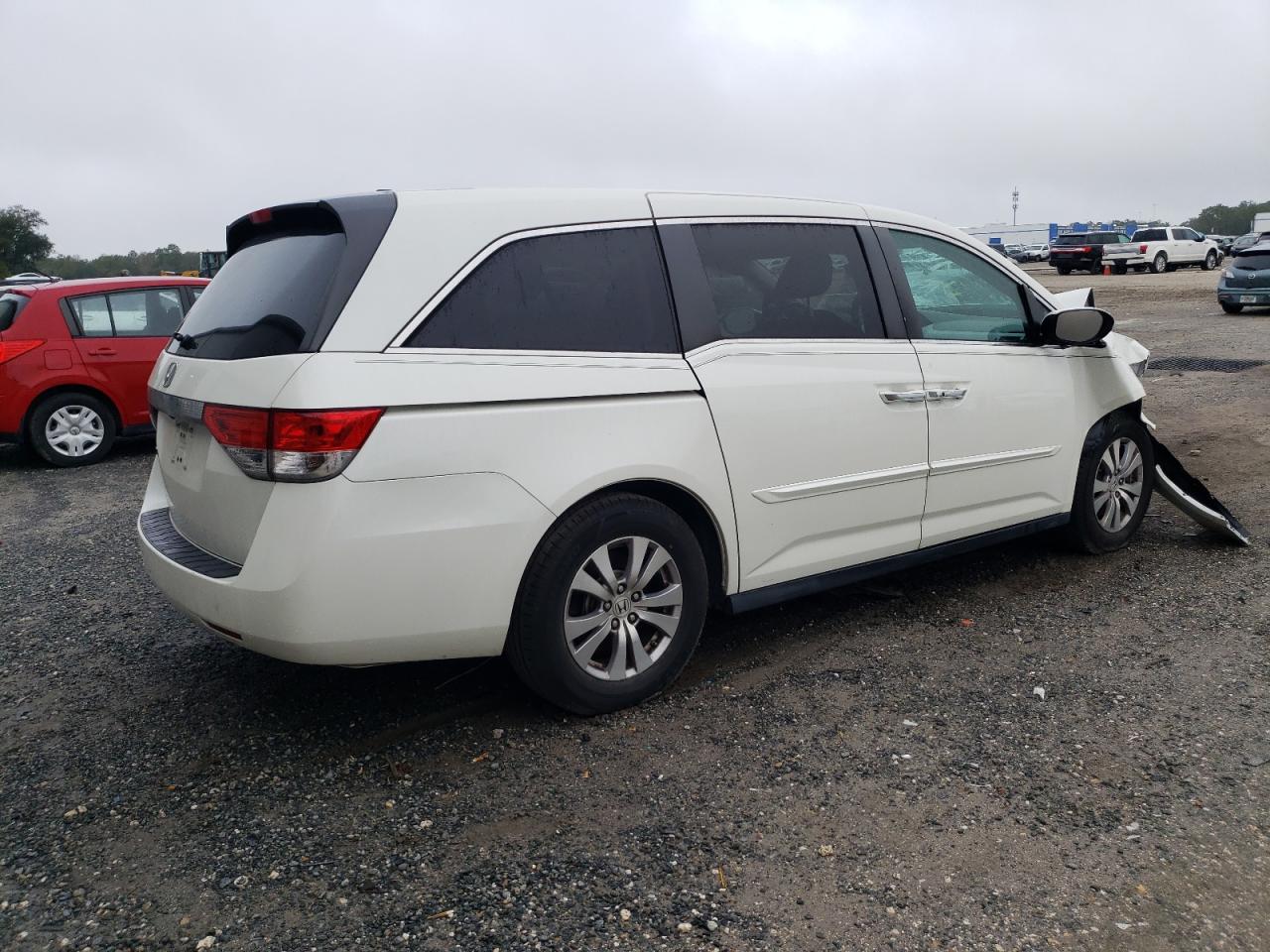 Photo 2 VIN: 5FNRL5H64FB125727 - HONDA ODYSSEY 