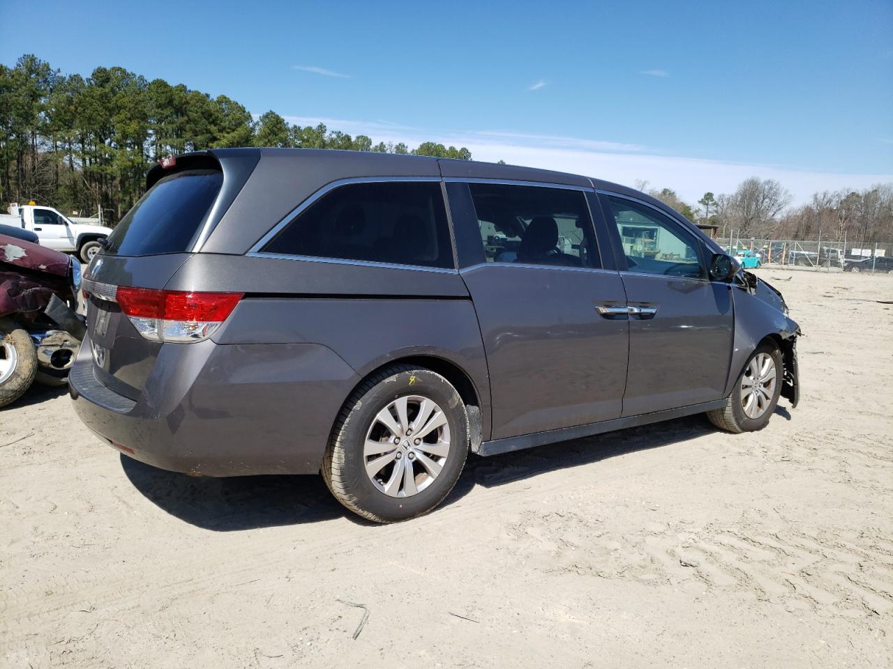 Photo 2 VIN: 5FNRL5H64GB061674 - HONDA ODYSSEY 