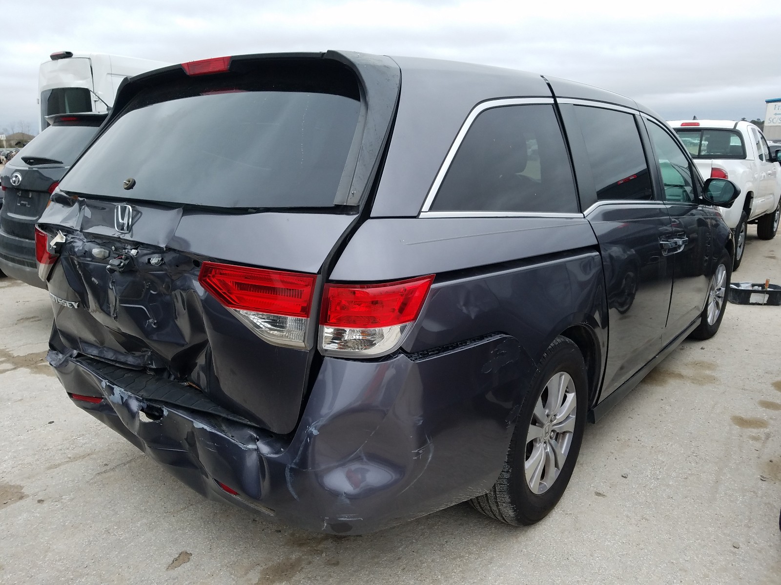 Photo 3 VIN: 5FNRL5H65FB085769 - HONDA ODYSSEY EX 