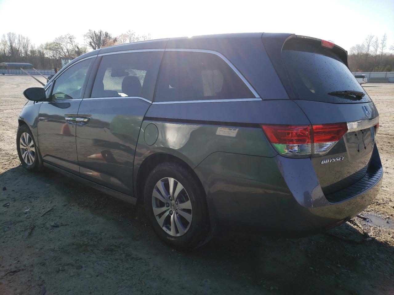 Photo 1 VIN: 5FNRL5H65FB126563 - HONDA ODYSSEY 