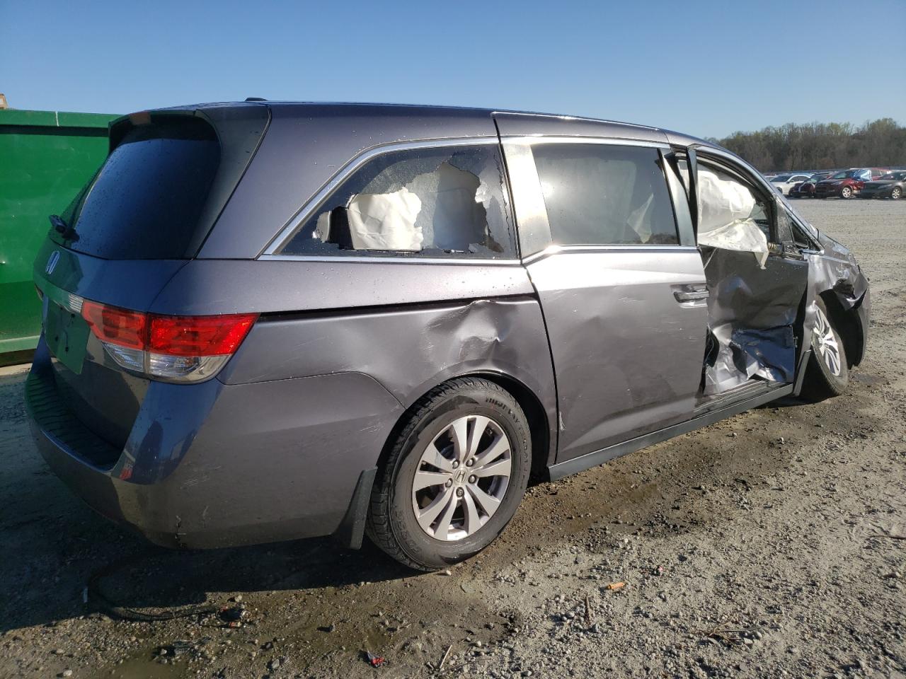 Photo 2 VIN: 5FNRL5H65FB126563 - HONDA ODYSSEY 