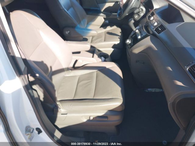 Photo 4 VIN: 5FNRL5H66BB040656 - HONDA ODYSSEY 