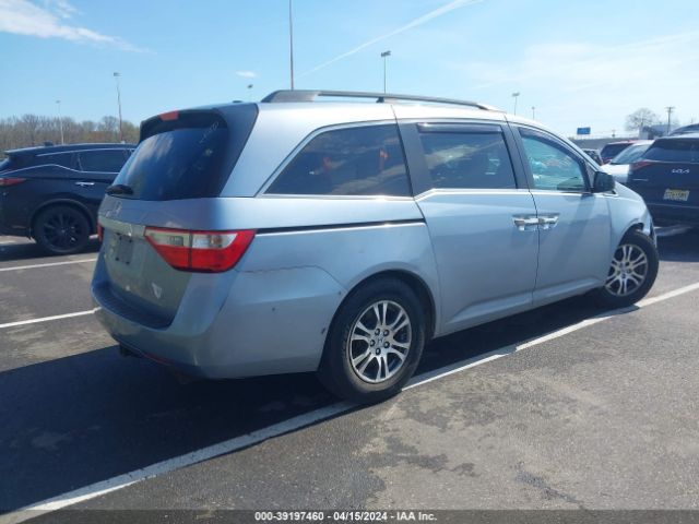 Photo 3 VIN: 5FNRL5H66BB066979 - HONDA ODYSSEY 