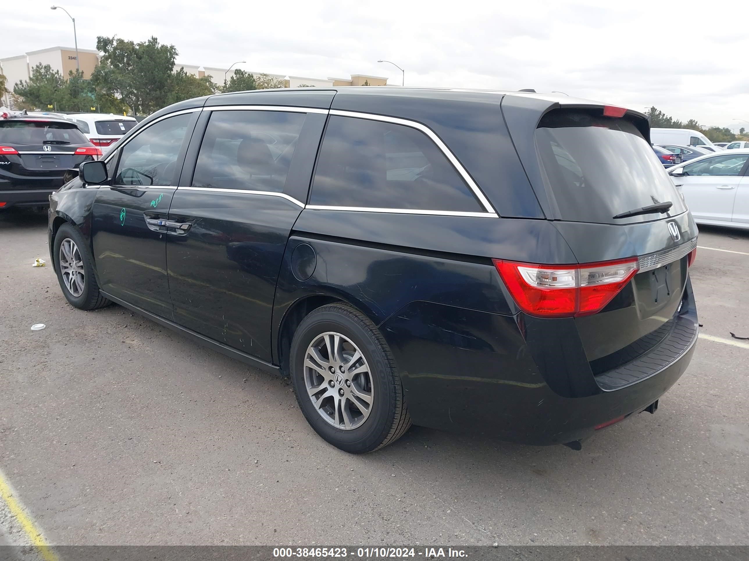 Photo 2 VIN: 5FNRL5H66BB080350 - HONDA ODYSSEY 