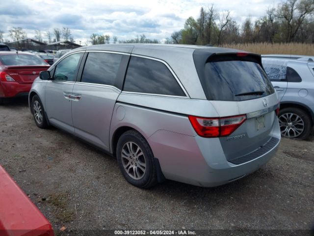 Photo 2 VIN: 5FNRL5H66BB088562 - HONDA ODYSSEY 