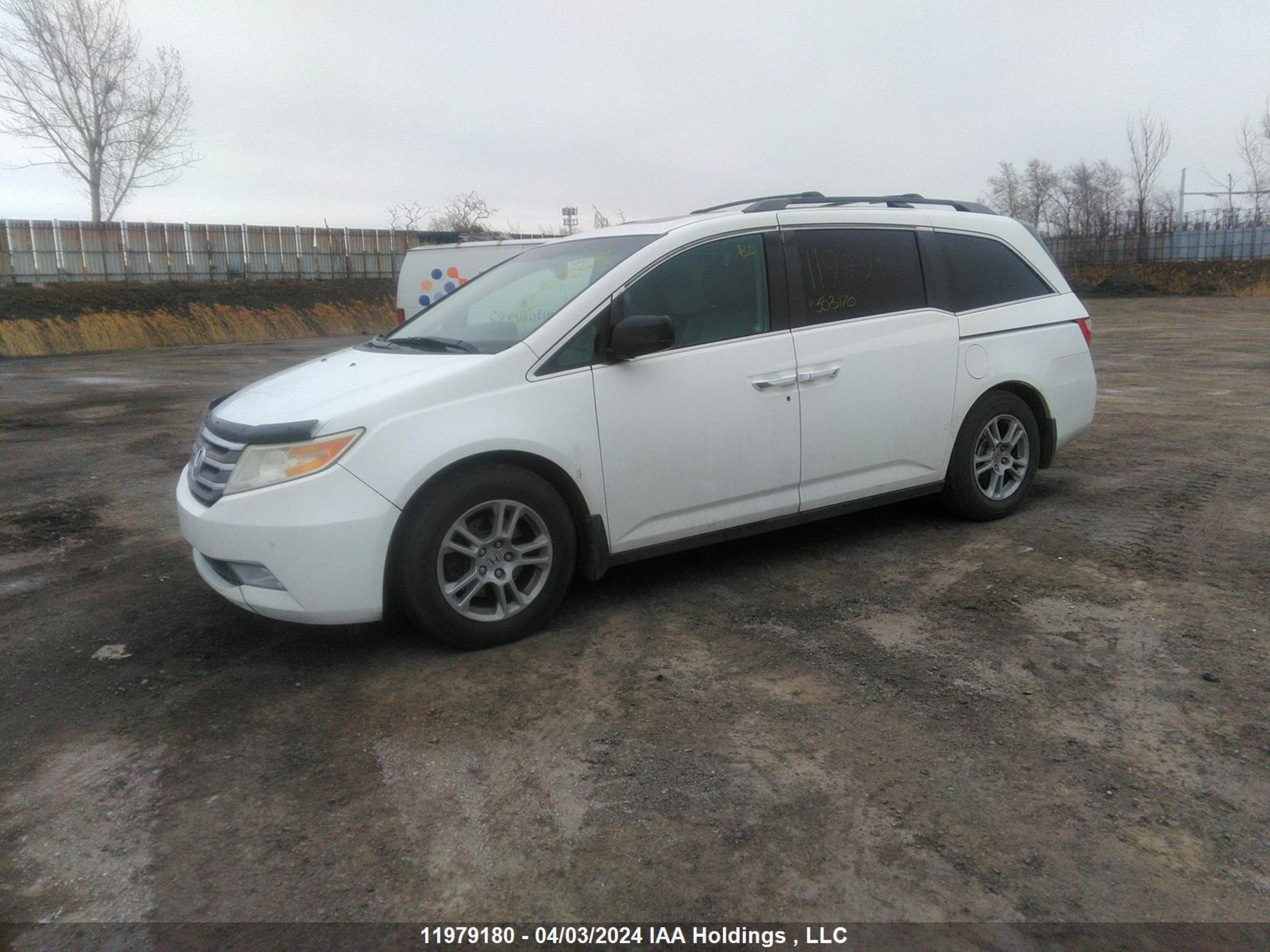 Photo 1 VIN: 5FNRL5H66BB503170 - HONDA ODYSSEY 