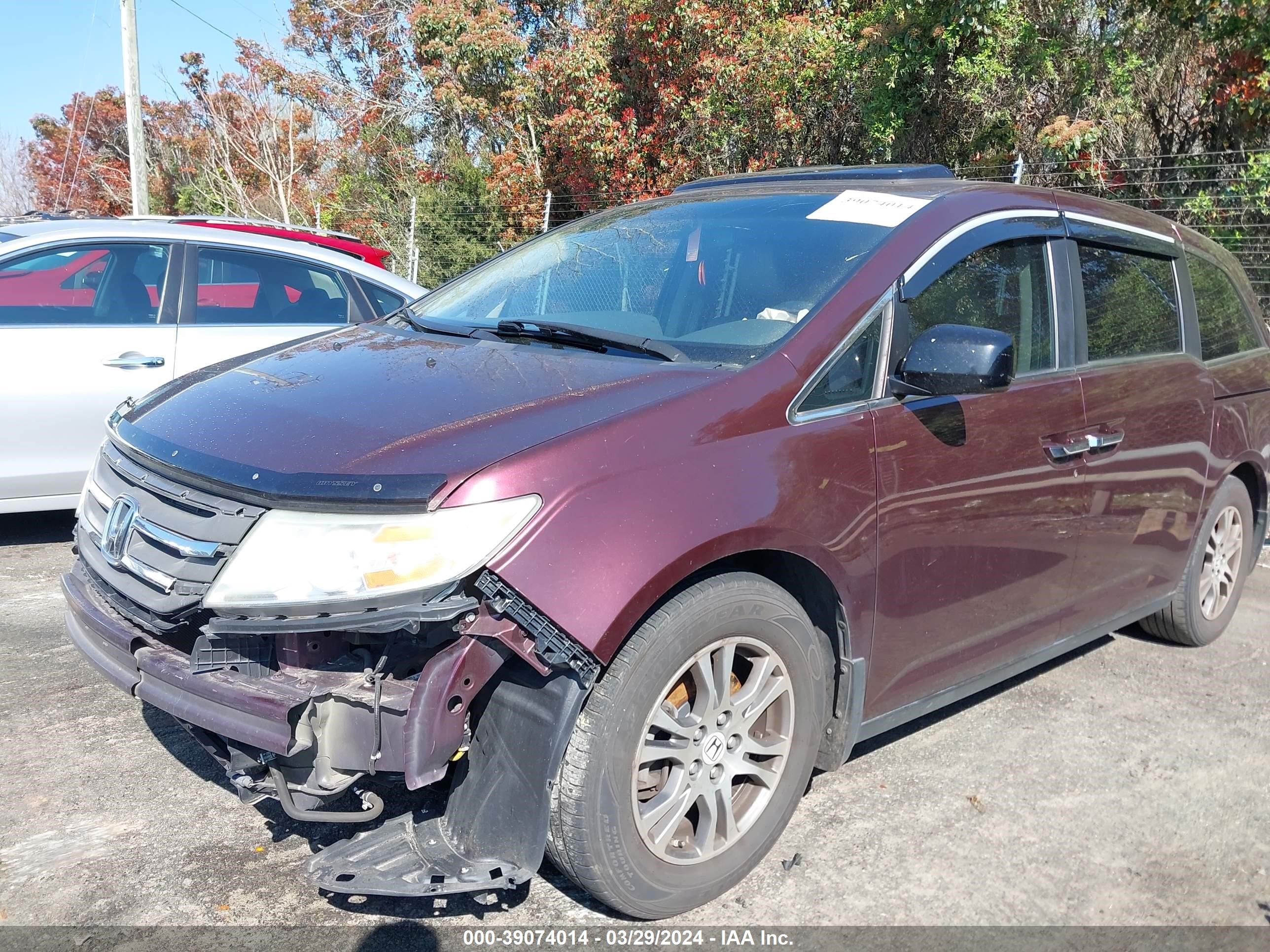 Photo 1 VIN: 5FNRL5H66DB082652 - HONDA ODYSSEY 