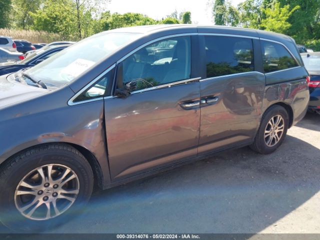 Photo 5 VIN: 5FNRL5H66DB084448 - HONDA ODYSSEY 