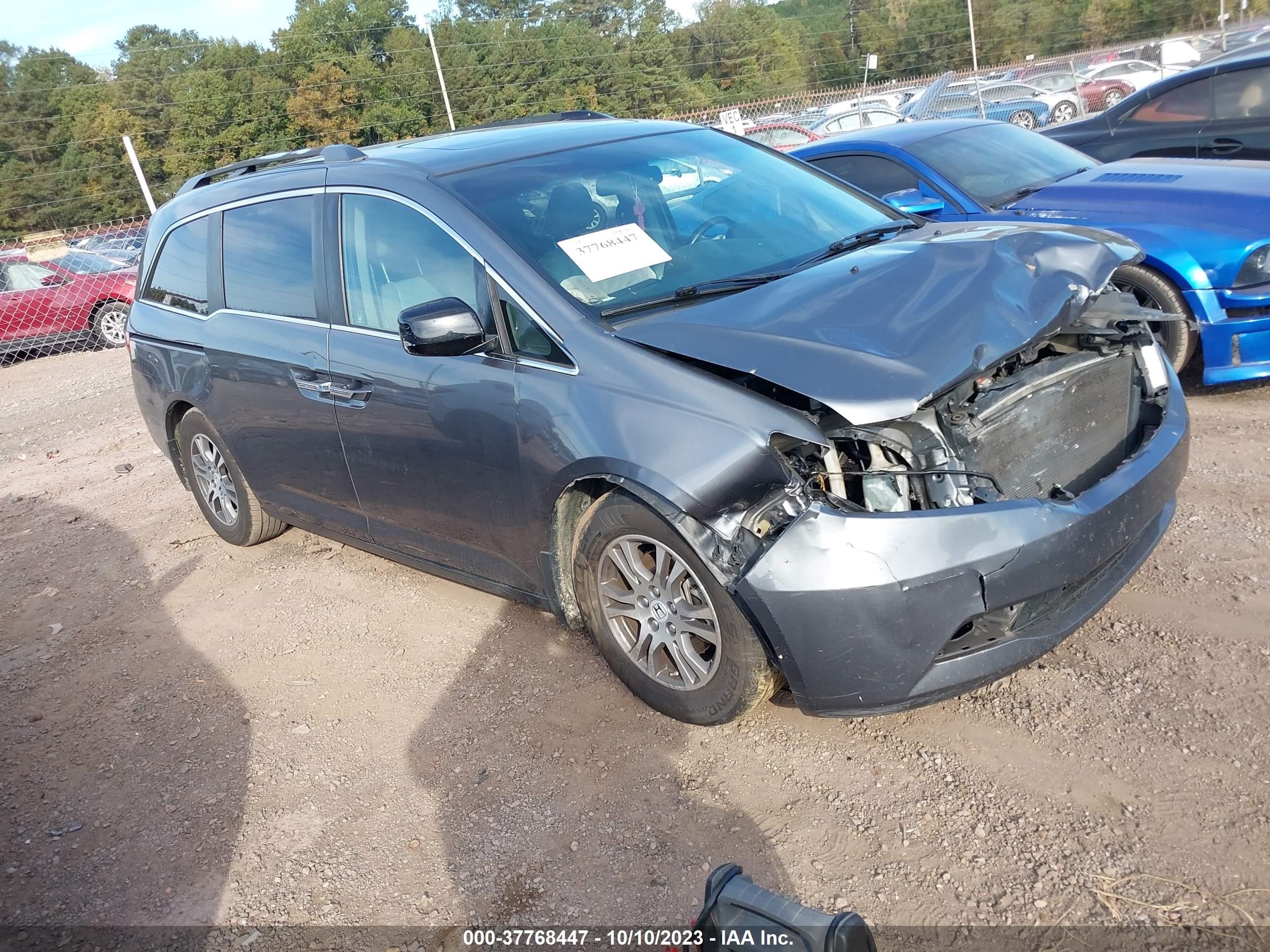 Photo 0 VIN: 5FNRL5H67BB091017 - HONDA ODYSSEY 