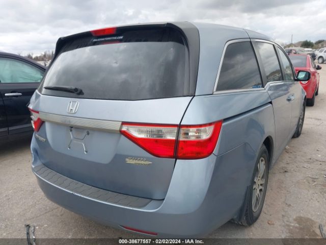 Photo 3 VIN: 5FNRL5H67BB101559 - HONDA ODYSSEY 