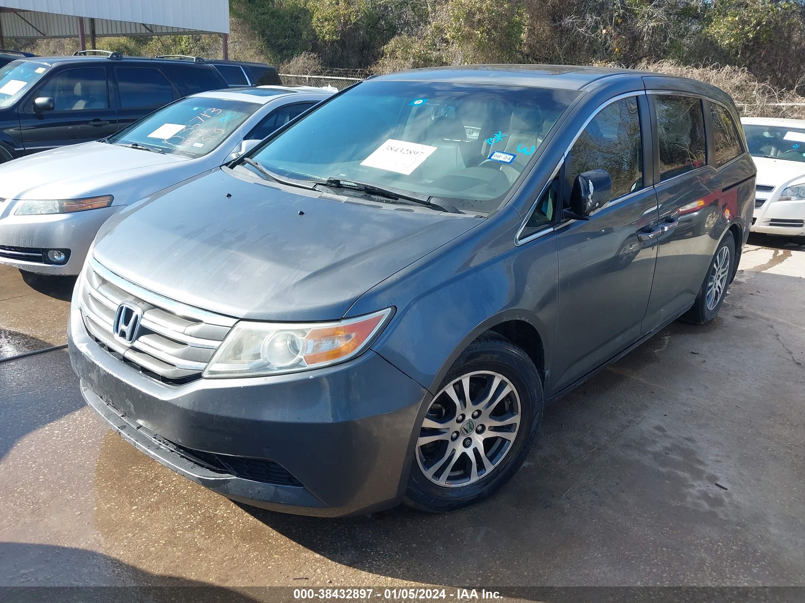 Photo 1 VIN: 5FNRL5H67CB043826 - HONDA ODYSSEY 