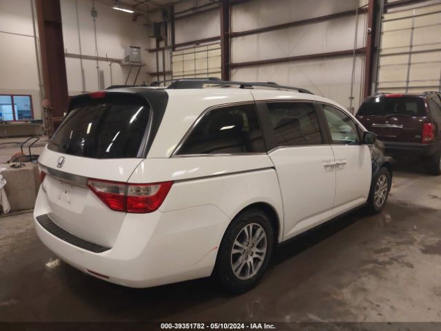 Photo 3 VIN: 5FNRL5H67DB001805 - HONDA ODYSSEY 