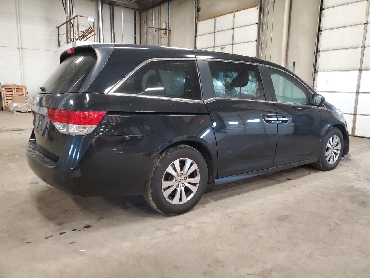 Photo 2 VIN: 5FNRL5H67FB016050 - HONDA ODYSSEY 