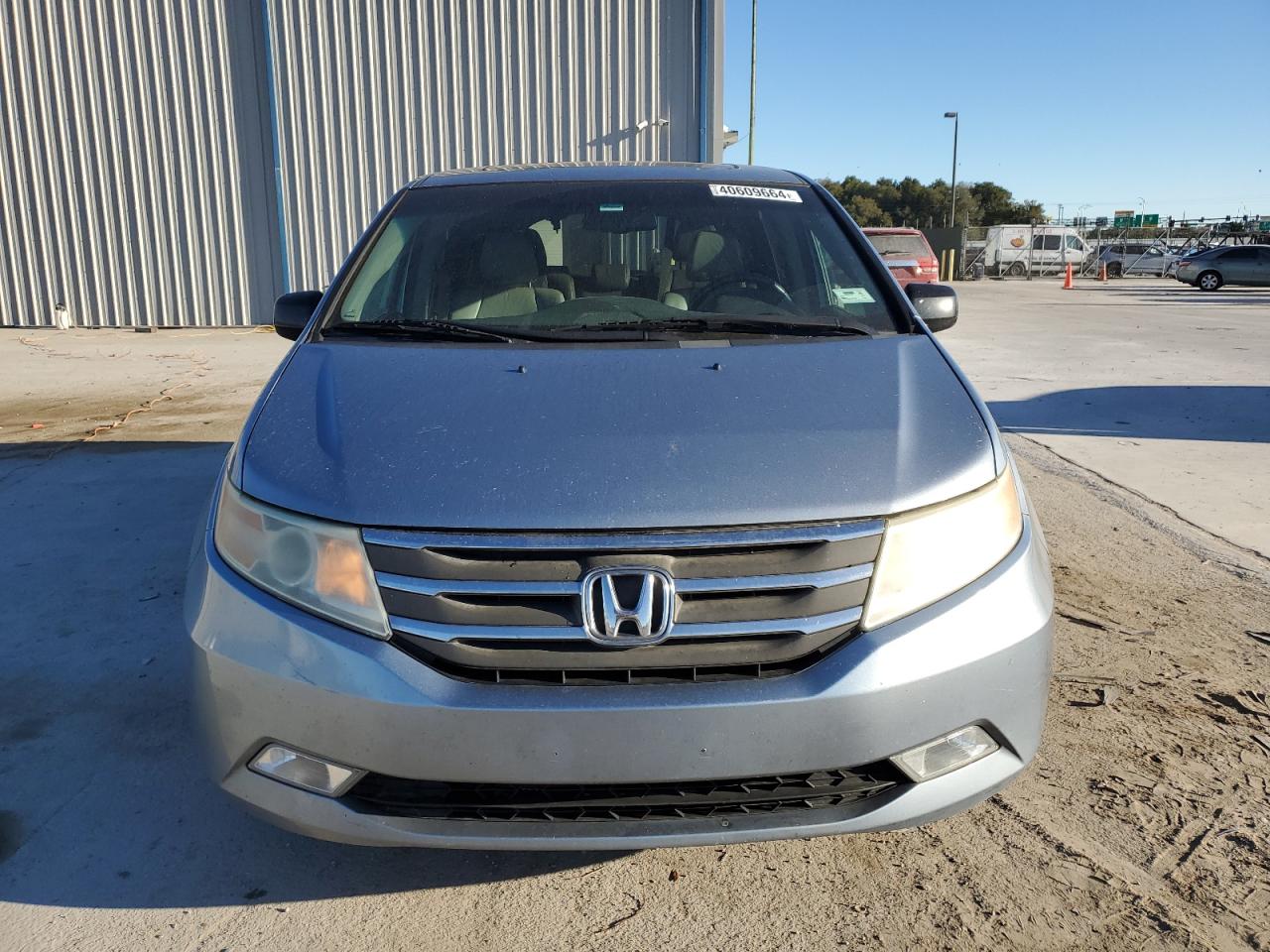 Photo 4 VIN: 5FNRL5H68BB051108 - HONDA ODYSSEY 