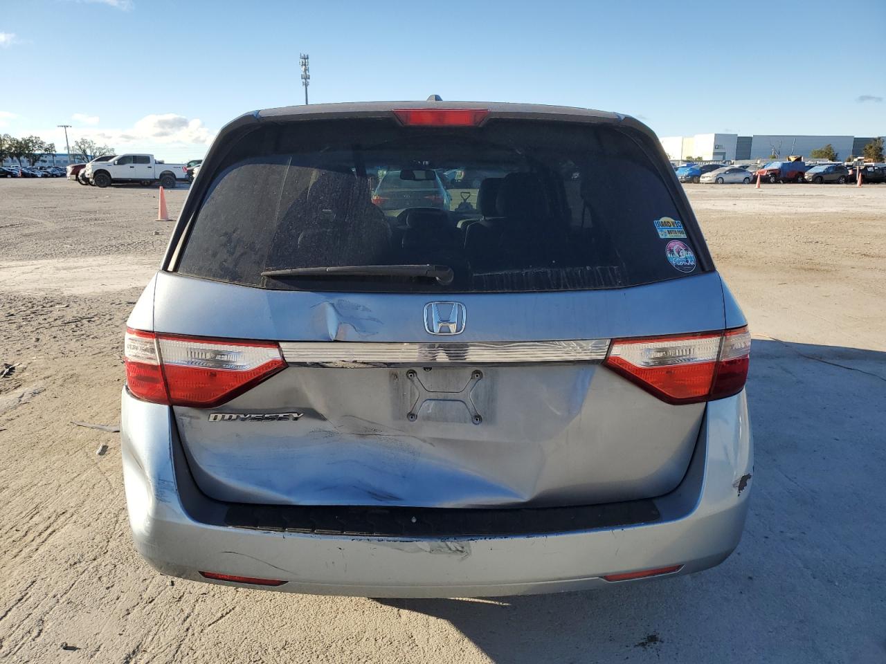 Photo 5 VIN: 5FNRL5H68BB051108 - HONDA ODYSSEY 