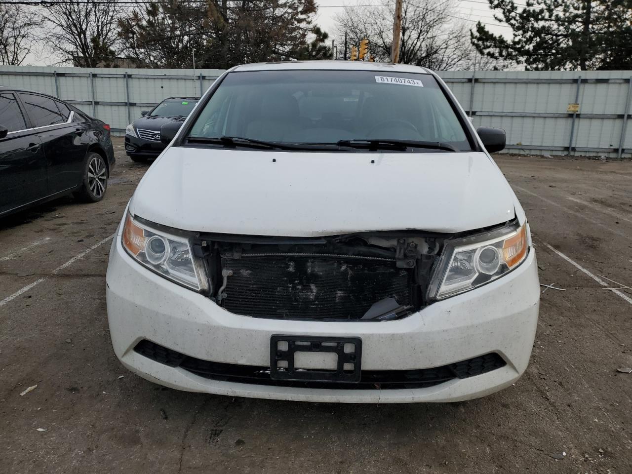 Photo 4 VIN: 5FNRL5H69BB066099 - HONDA ODYSSEY 