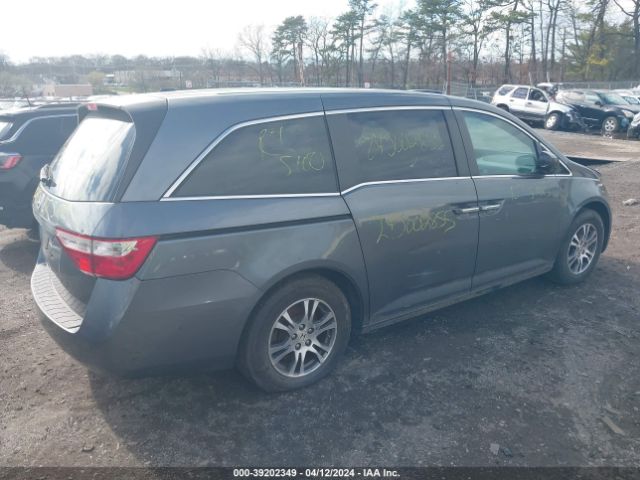 Photo 3 VIN: 5FNRL5H69BB068239 - HONDA ODYSSEY 