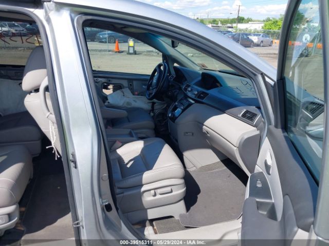 Photo 4 VIN: 5FNRL5H69BB098034 - HONDA ODYSSEY 