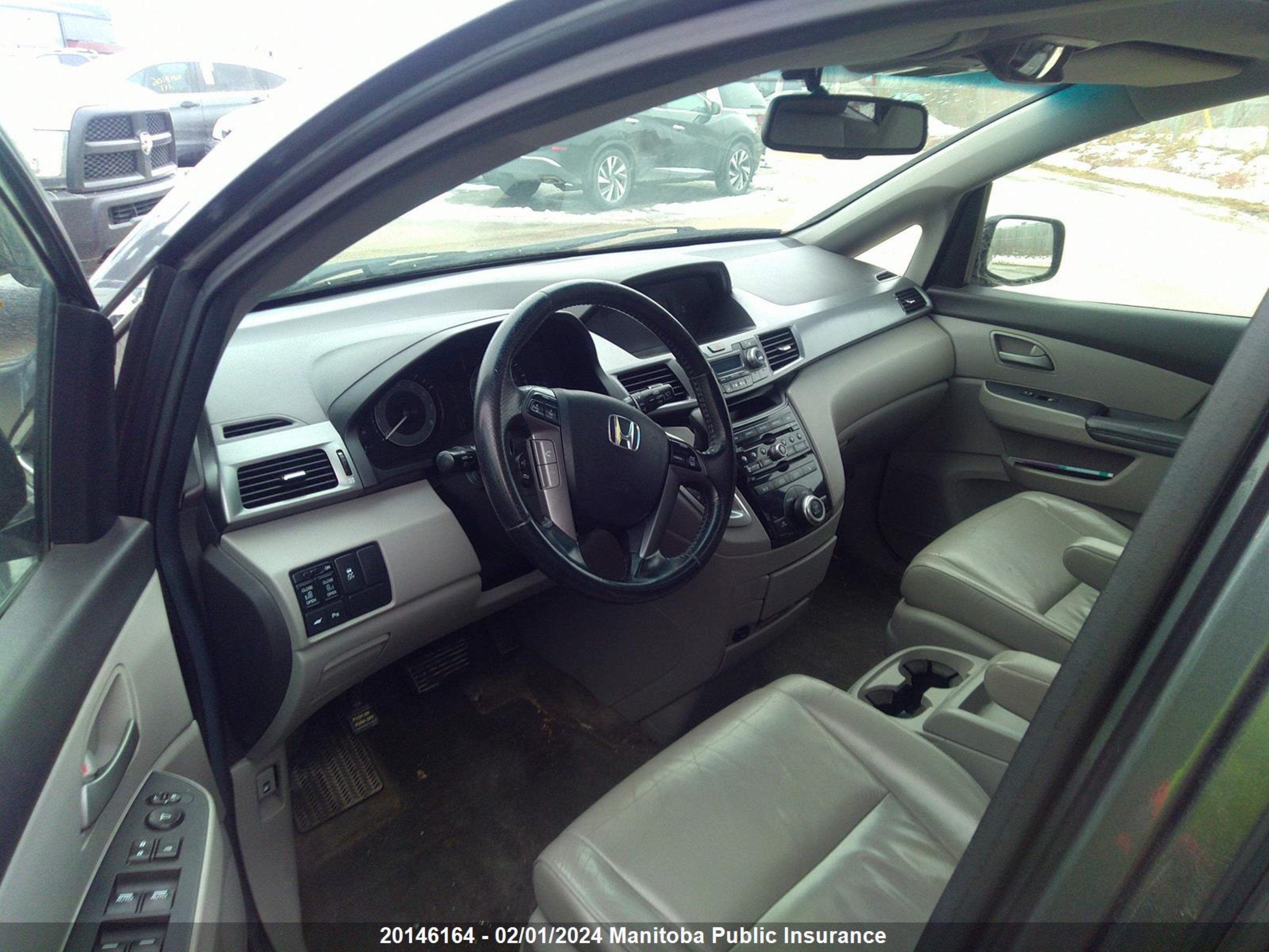 Photo 4 VIN: 5FNRL5H69BB502028 - HONDA ODYSSEY 