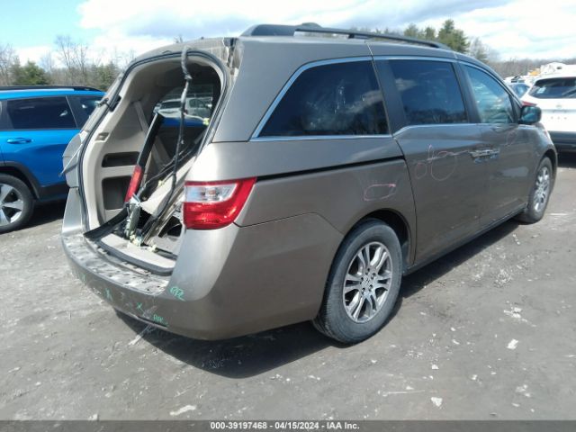 Photo 3 VIN: 5FNRL5H69CB028647 - HONDA ODYSSEY 