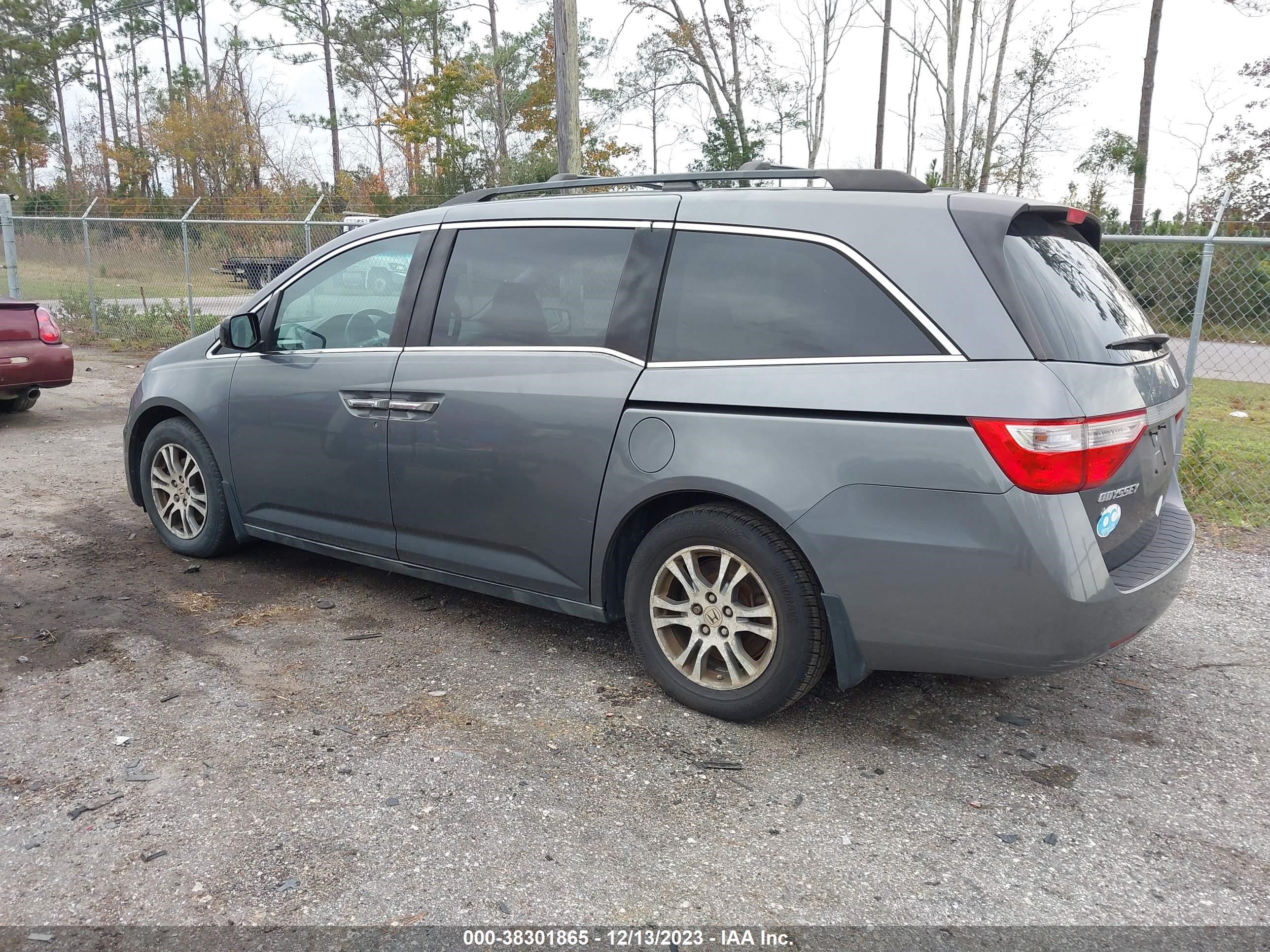 Photo 2 VIN: 5FNRL5H69CB041222 - HONDA ODYSSEY 