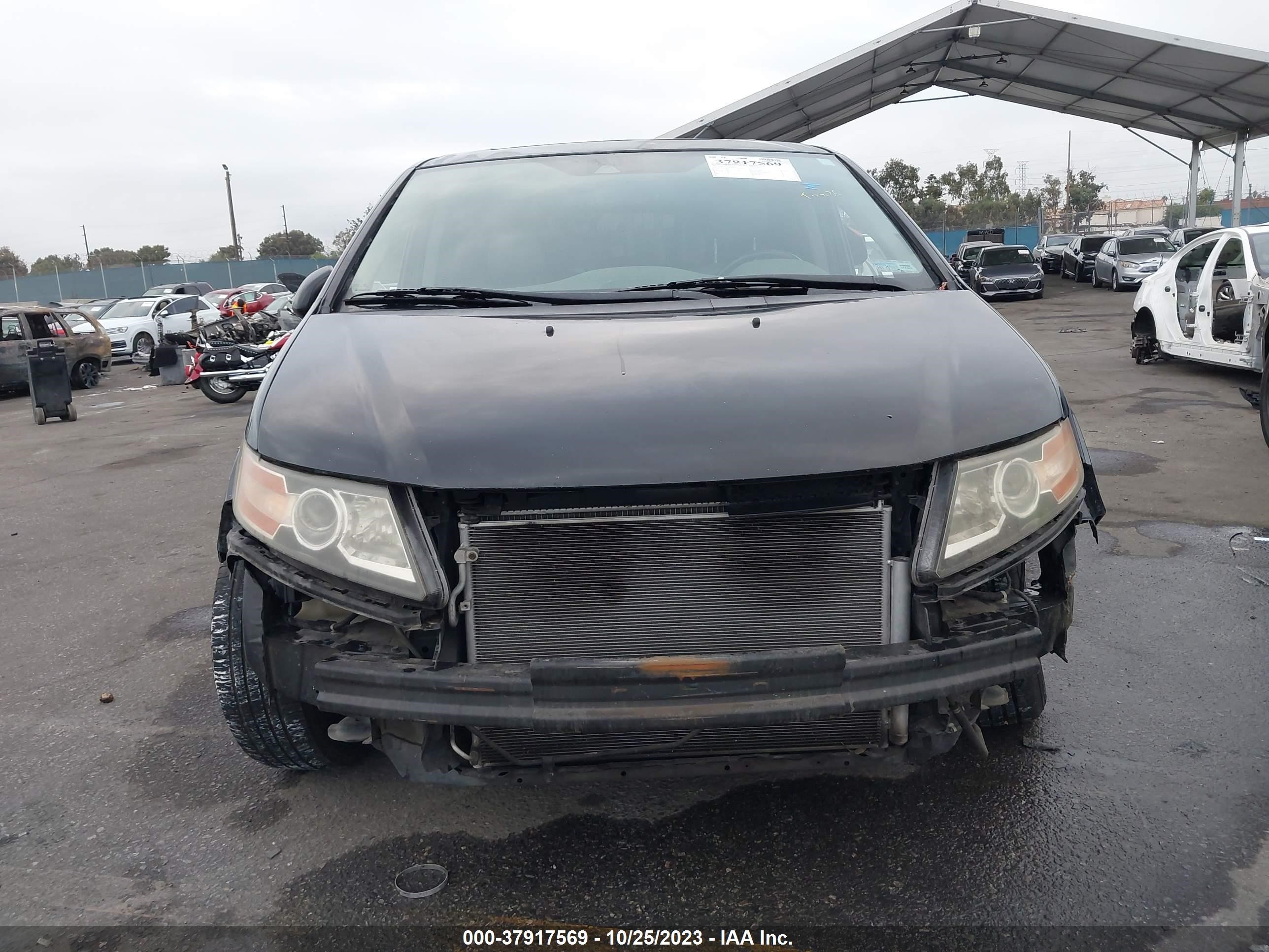 Photo 12 VIN: 5FNRL5H69FB038292 - HONDA ODYSSEY 