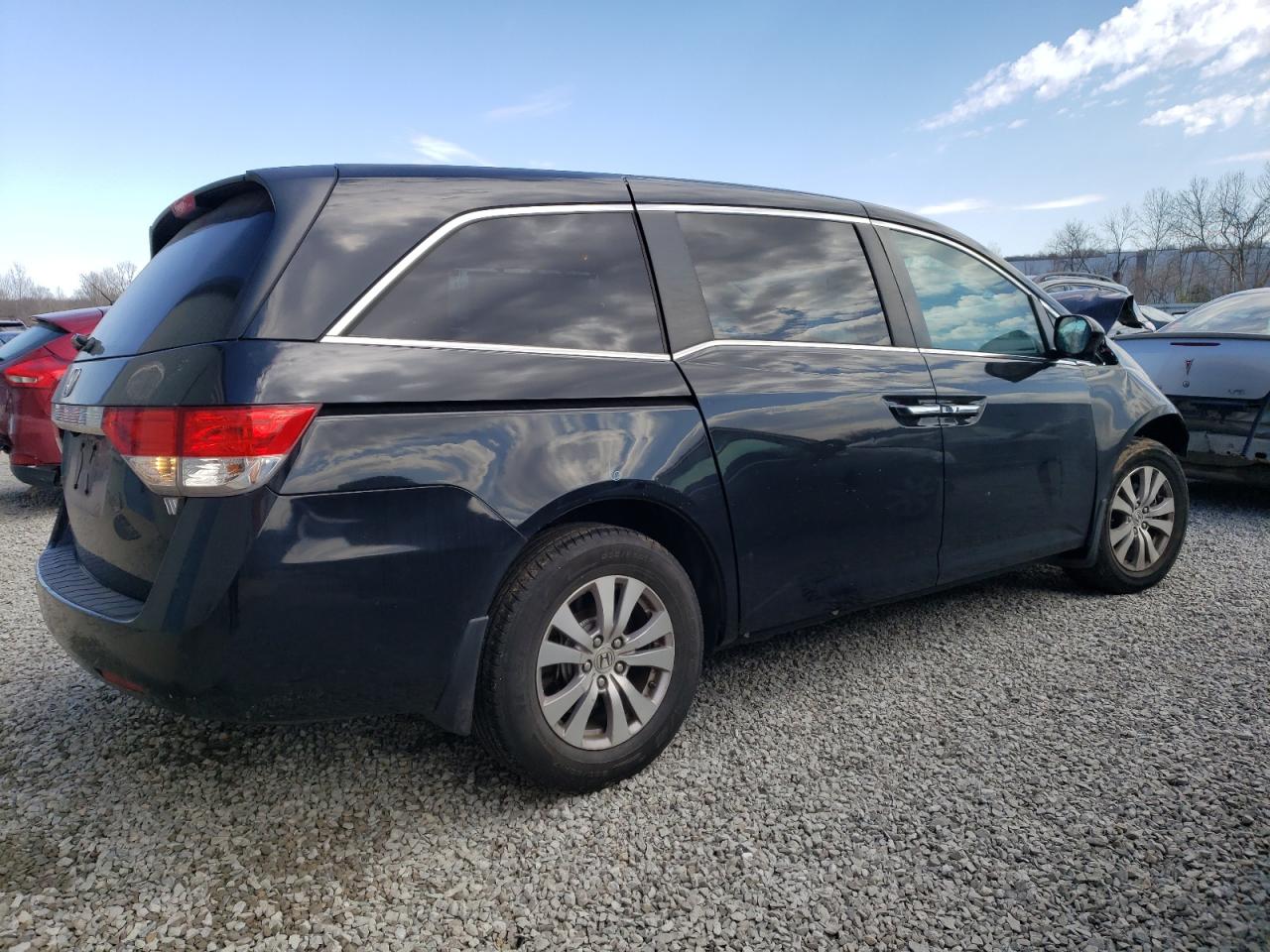 Photo 2 VIN: 5FNRL5H69FB079232 - HONDA ODYSSEY 