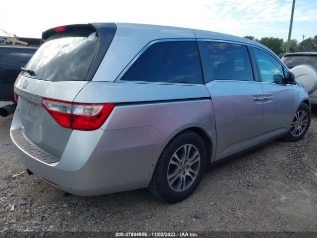 Photo 3 VIN: 5FNRL5H6XBB055998 - HONDA ODYSSEY 