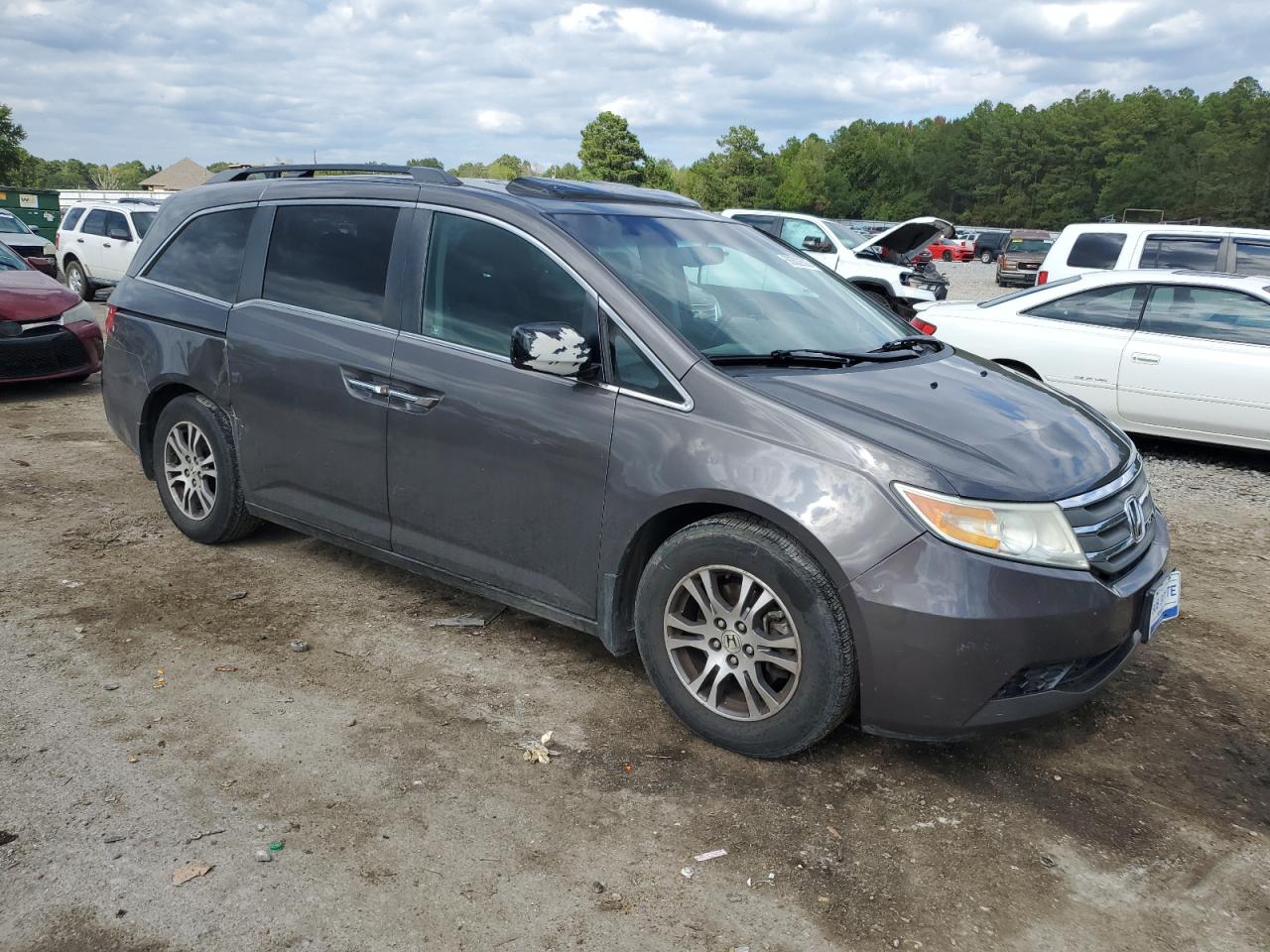 Photo 3 VIN: 5FNRL5H6XBB064703 - HONDA ODYSSEY 