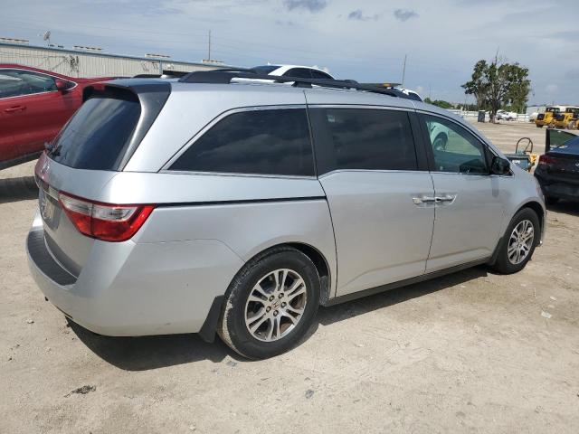 Photo 2 VIN: 5FNRL5H6XBB088158 - HONDA ODYSSEY EX 