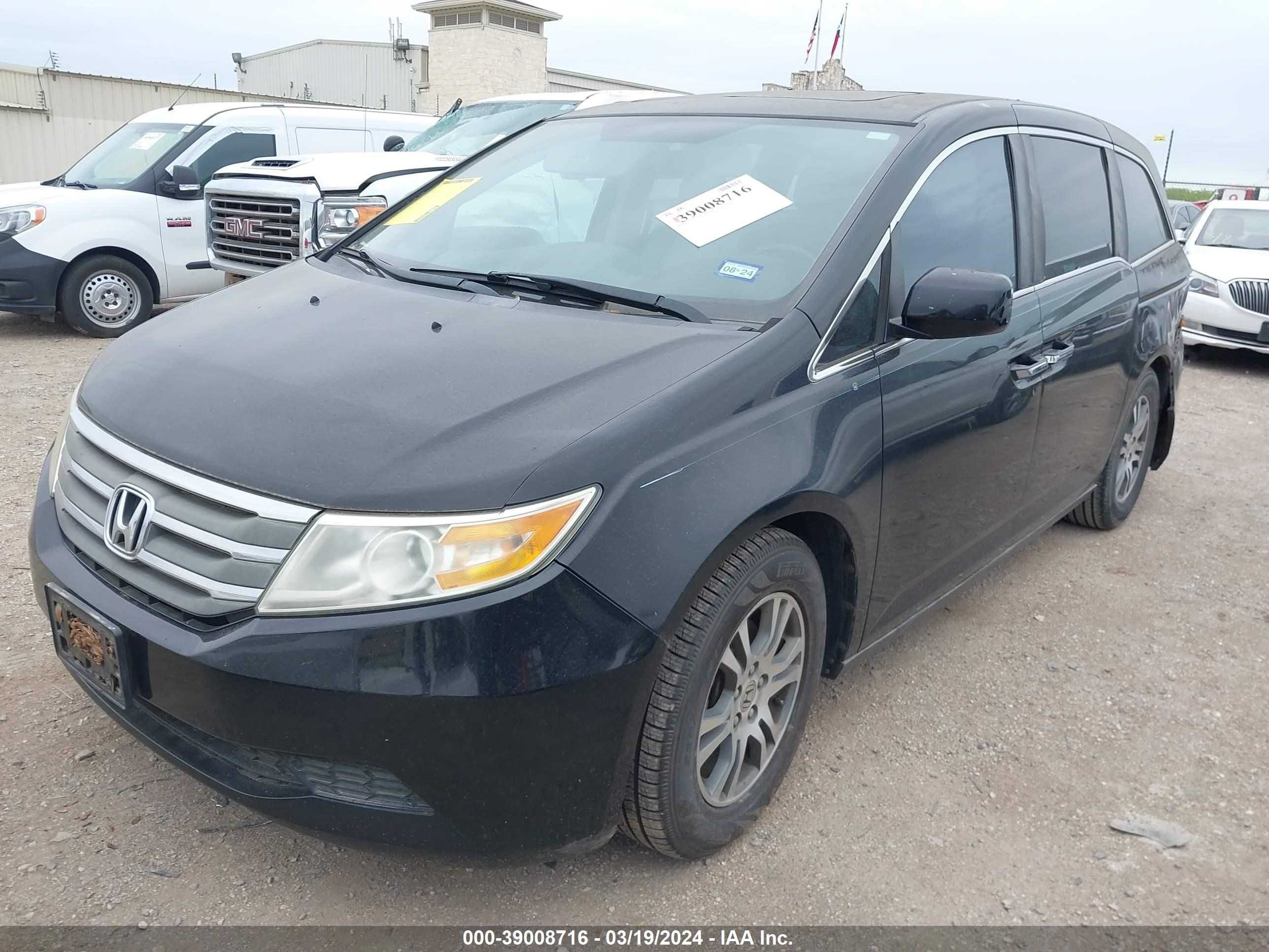 Photo 1 VIN: 5FNRL5H6XBB101071 - HONDA ODYSSEY 