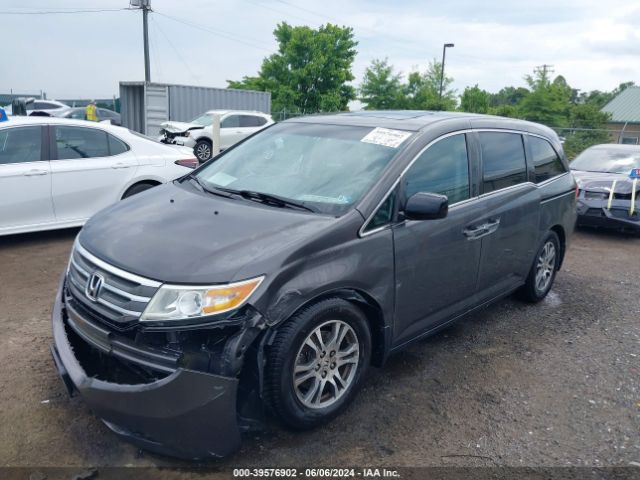 Photo 1 VIN: 5FNRL5H6XDB014225 - HONDA ODYSSEY 