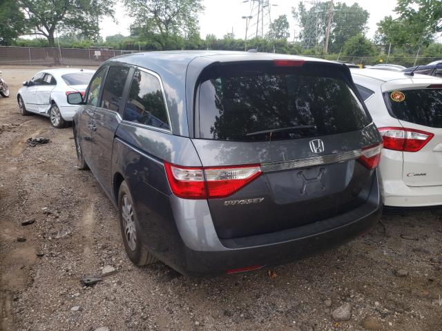 Photo 2 VIN: 5FNRL5H6XDB060590 - HONDA ODYSSEY EX 