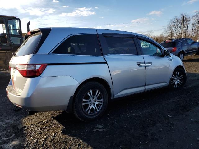 Photo 2 VIN: 5FNRL5H6XDB062114 - HONDA ODYSSEY EX 