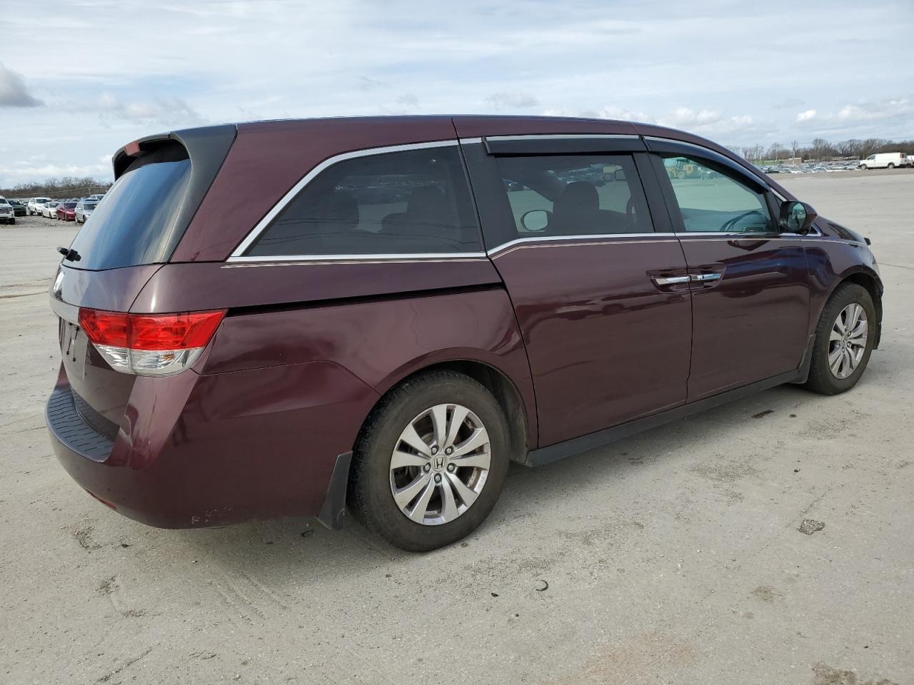 Photo 2 VIN: 5FNRL5H6XEB020494 - HONDA ODYSSEY 