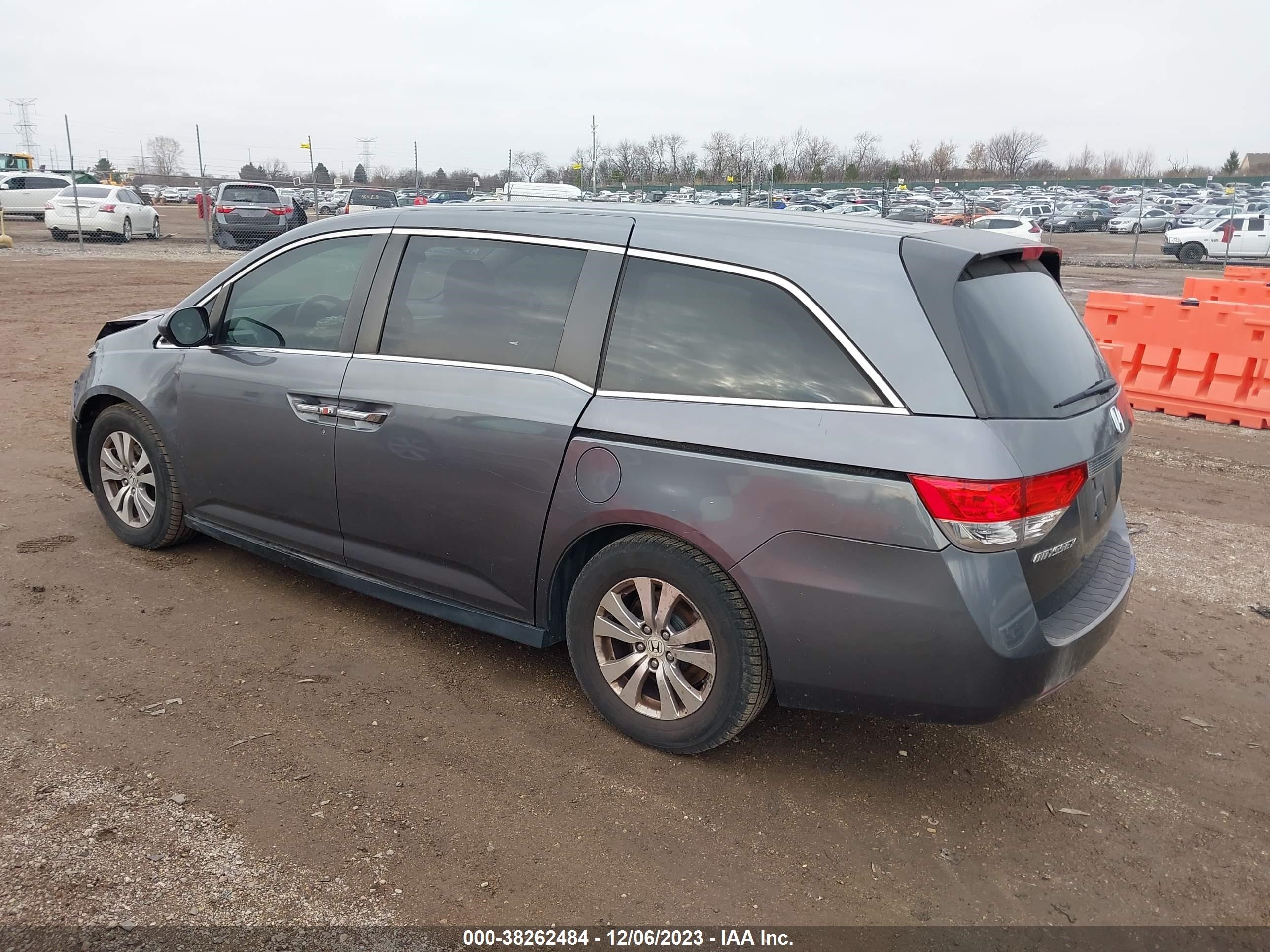 Photo 2 VIN: 5FNRL5H6XEB041426 - HONDA ODYSSEY 