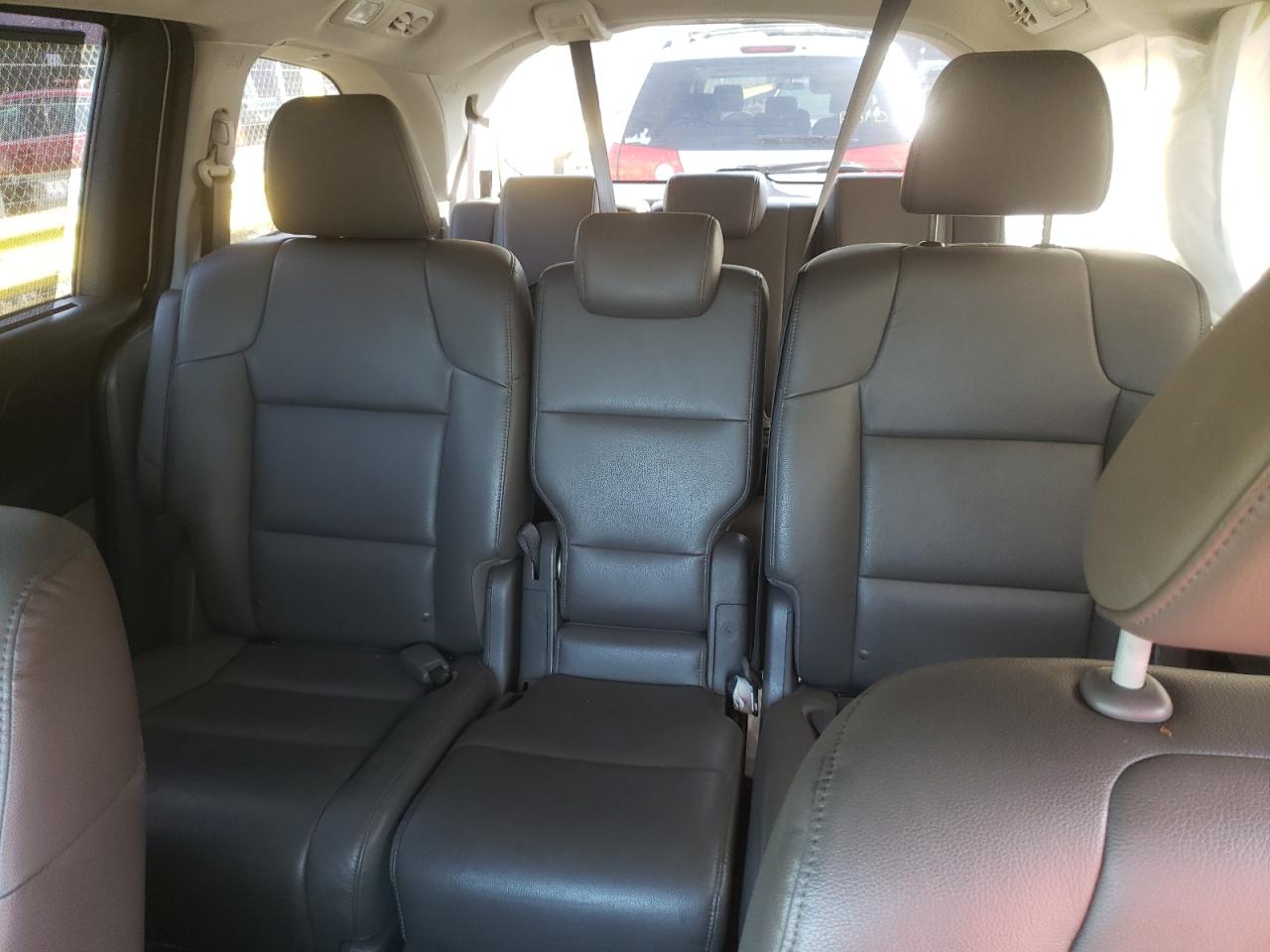 Photo 9 VIN: 5FNRL5H6XFB044571 - HONDA ODYSSEY 