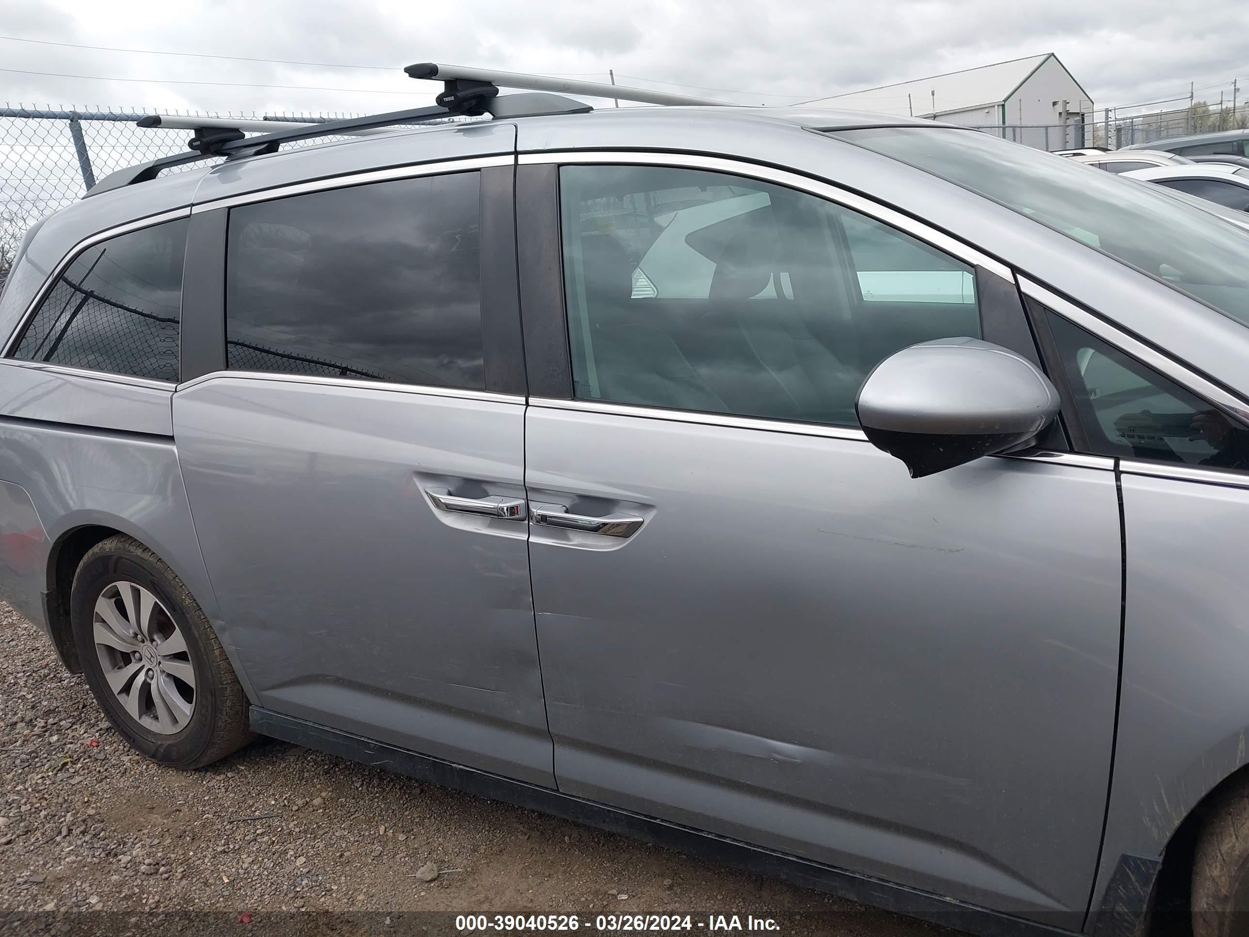 Photo 12 VIN: 5FNRL5H6XGB088099 - HONDA ODYSSEY 