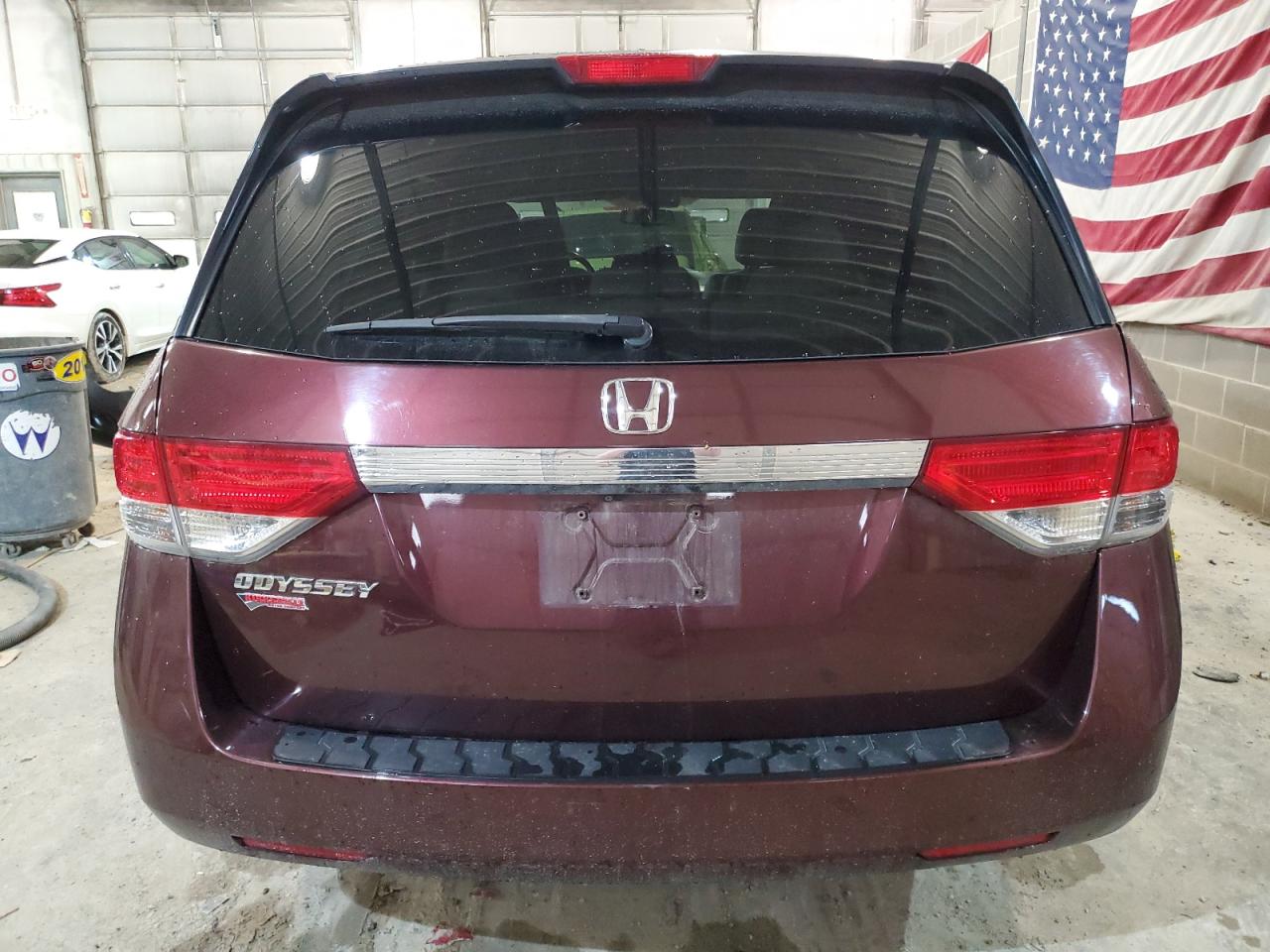 Photo 5 VIN: 5FNRL5H6XGB136104 - HONDA ODYSSEY 