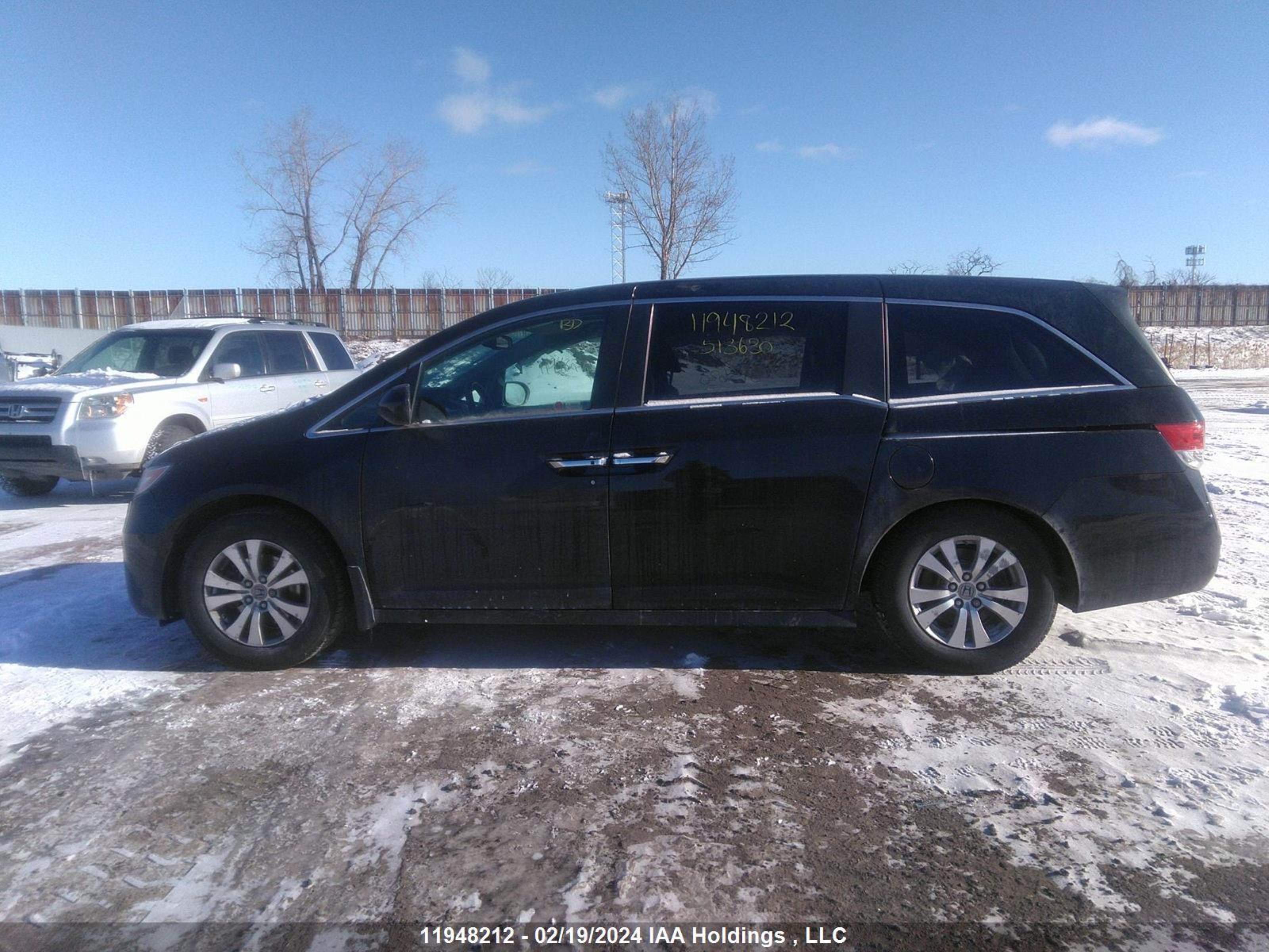 Photo 13 VIN: 5FNRL5H6XGB513630 - HONDA ODYSSEY 