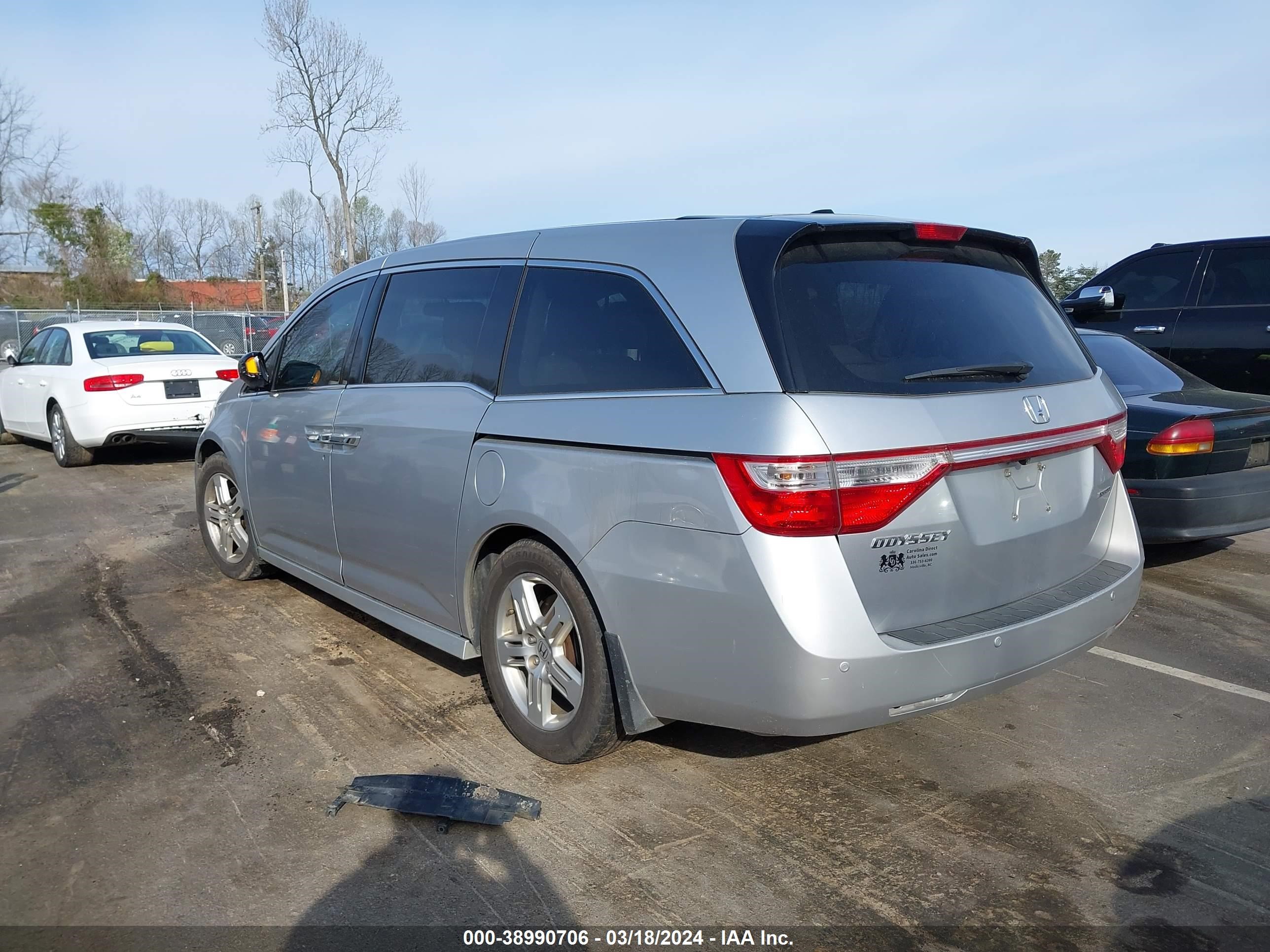 Photo 2 VIN: 5FNRL5H90CB026733 - HONDA ODYSSEY 