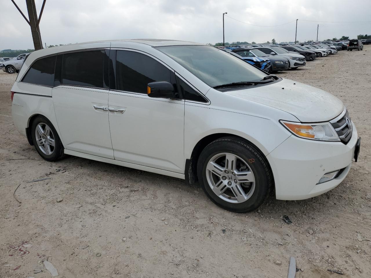 Photo 3 VIN: 5FNRL5H90DB007794 - HONDA ODYSSEY 