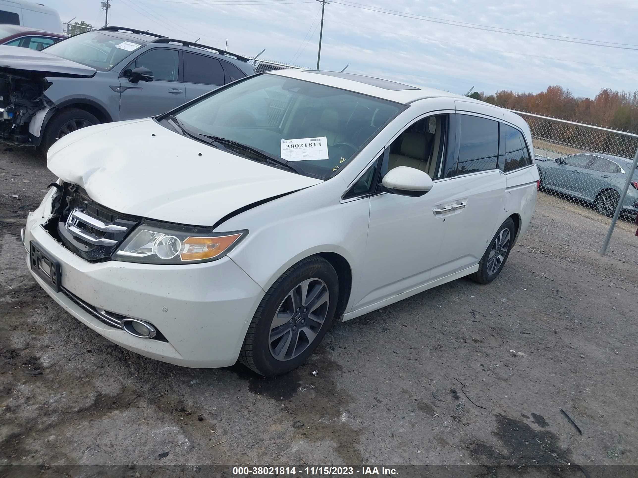 Photo 1 VIN: 5FNRL5H90EB009255 - HONDA ODYSSEY 