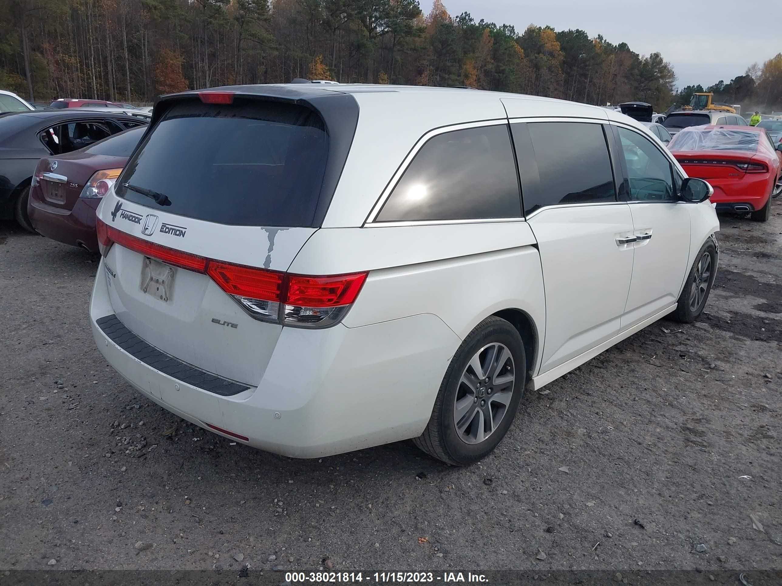 Photo 3 VIN: 5FNRL5H90EB009255 - HONDA ODYSSEY 