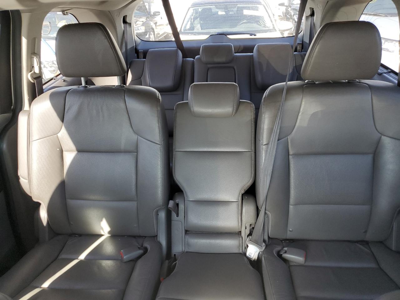 Photo 9 VIN: 5FNRL5H90GB059219 - HONDA ODYSSEY 