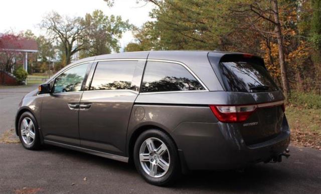 Photo 2 VIN: 5FNRL5H91BB019305 - HONDA ODYSSEY 