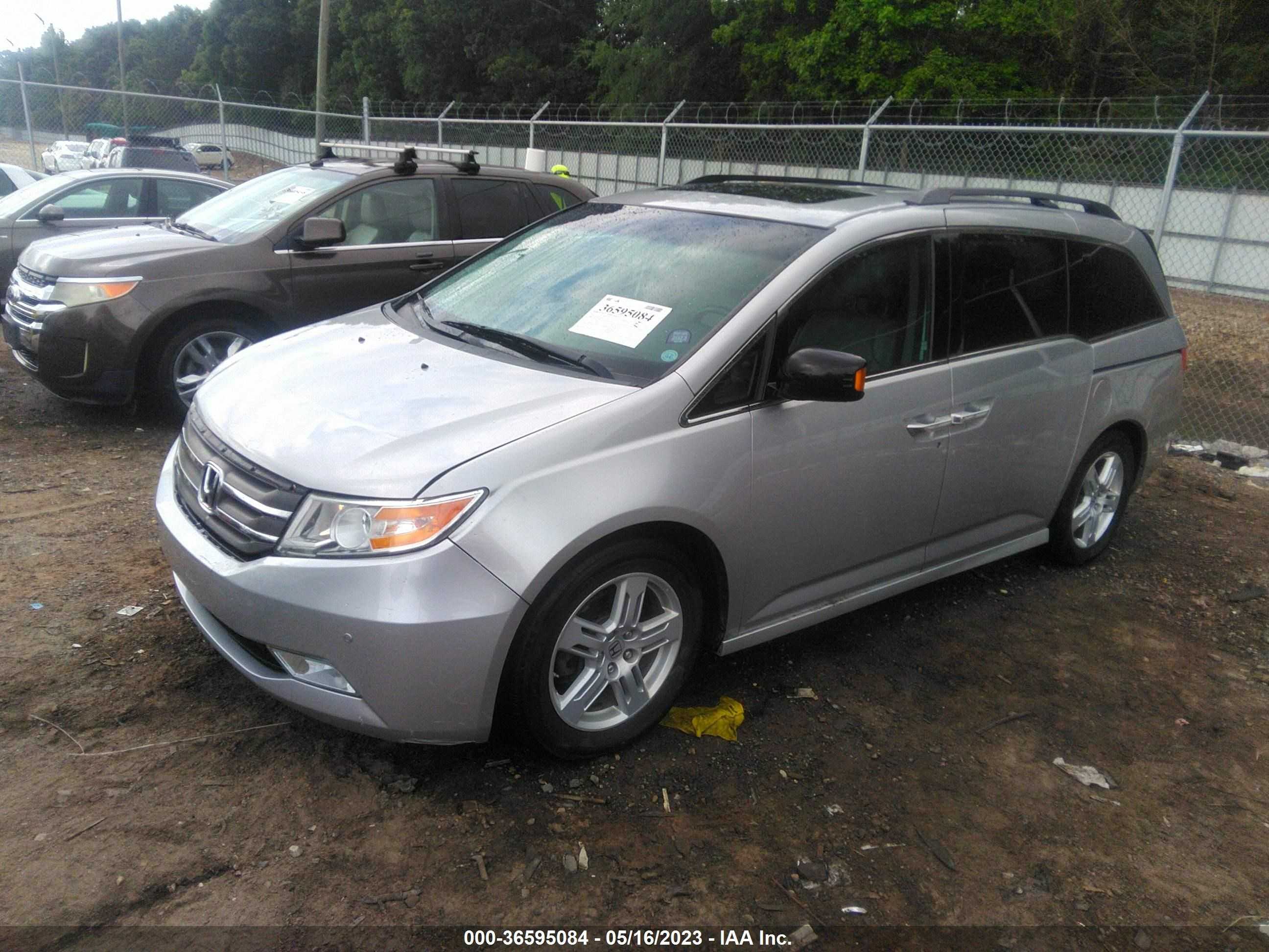 Photo 1 VIN: 5FNRL5H91DB022935 - HONDA ODYSSEY 