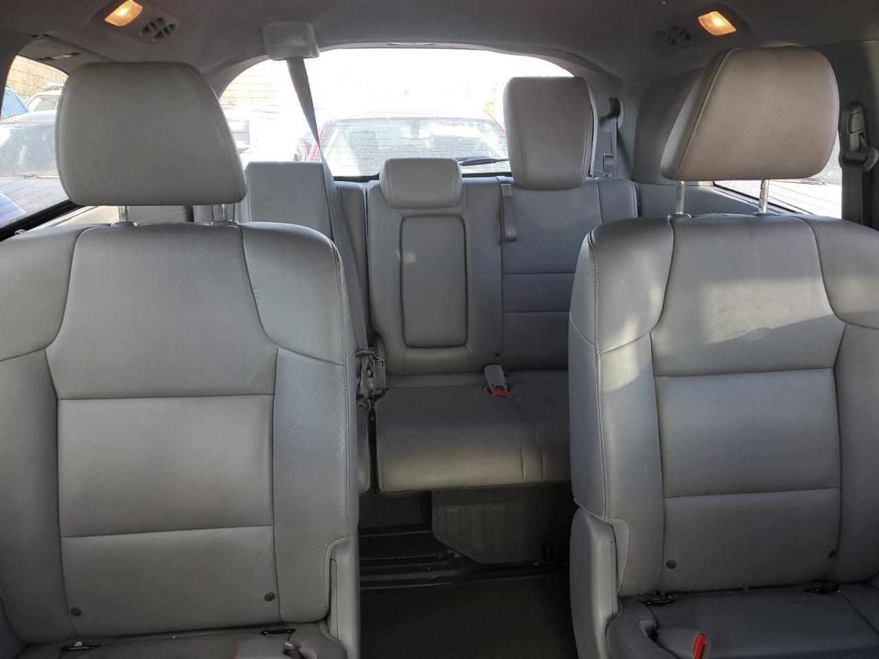 Photo 9 VIN: 5FNRL5H91GB115751 - HONDA ODYSSEY 