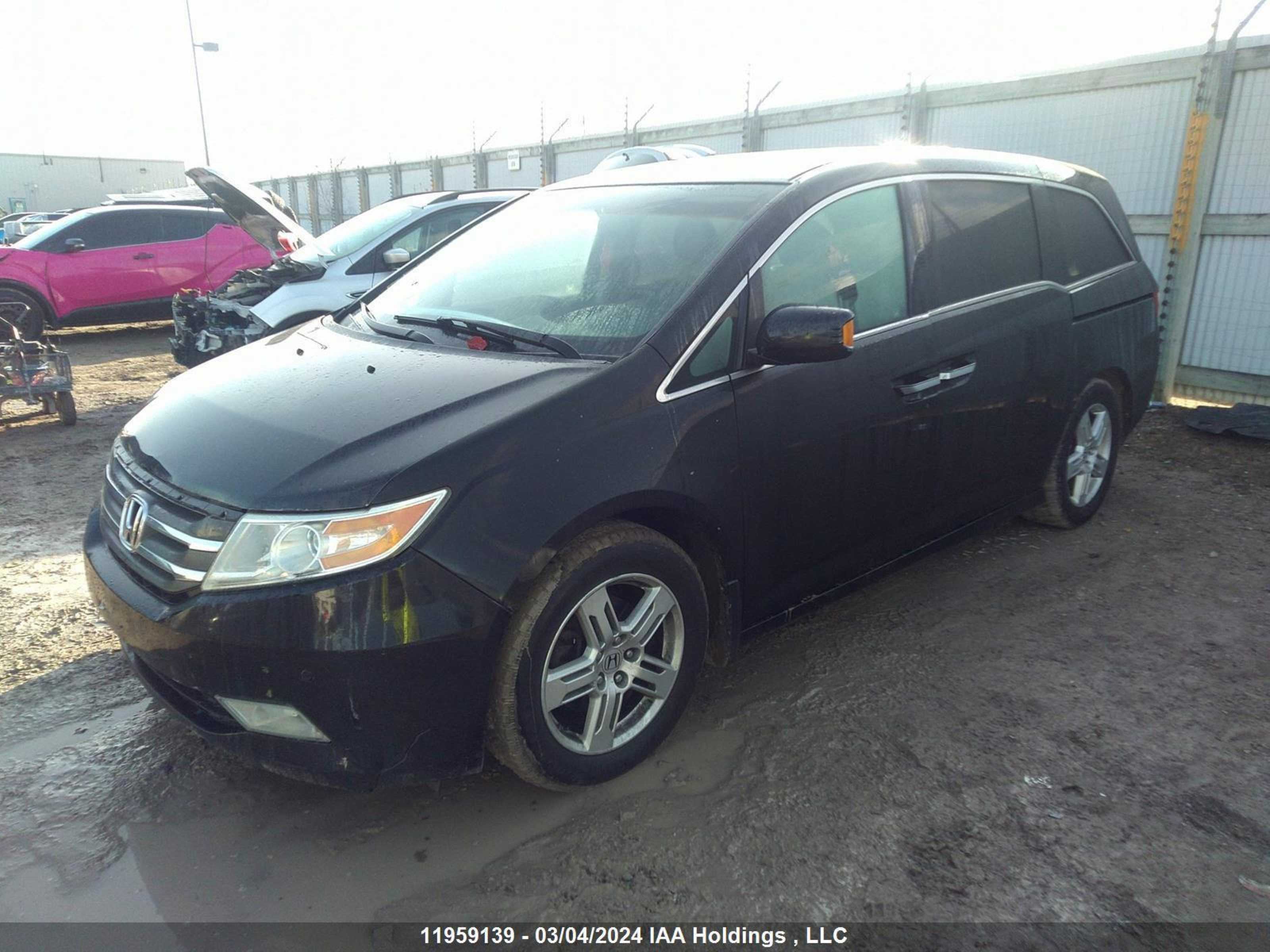 Photo 1 VIN: 5FNRL5H94BB505171 - HONDA ODYSSEY 